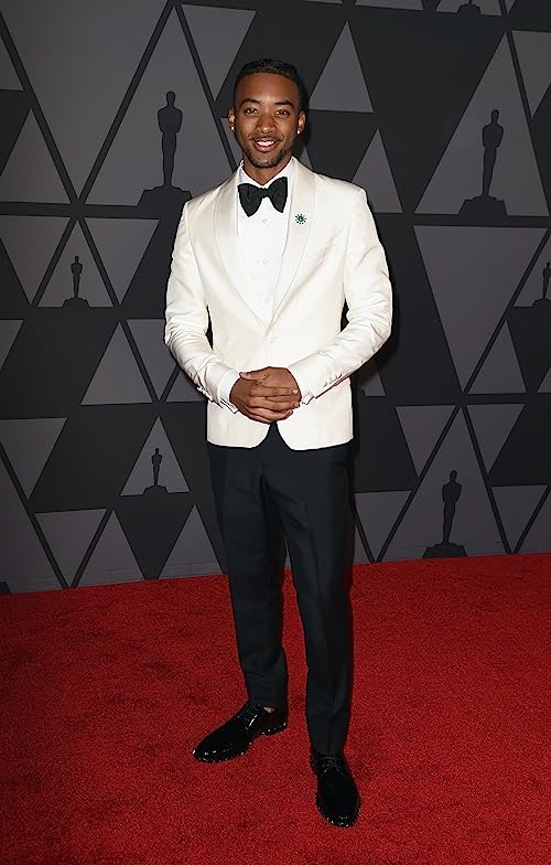 Algee Smith