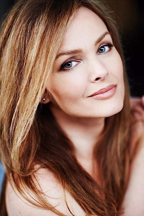 Dina Meyer